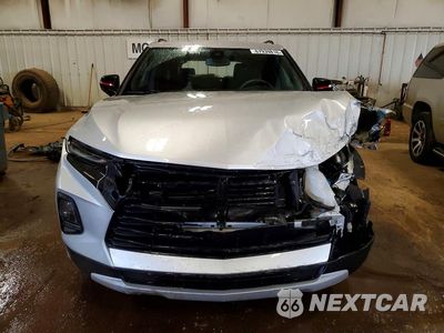 Piąte zdjęcie samochodu w środku: 2021 CHEVROLET BLAZER 2LT VIN:3GNKBHRSXMS533730 - miniatura