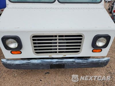 Zdjęcie 11 z 12 samochodu: 1995 CHEVROLET P30 VIN:1GBGP32KXS3310513 - miniatura
