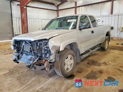 2005 CHEVROLET SILVERADO K1500 1GCEK19B35E241250 - główne zdjęcie licytacji z USA - miniatura