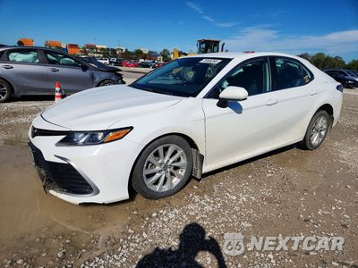 2021 TOYOTA CAMRY LE 4T1C11BK3MU029727 - główne zdjęcie licytacji z USA - miniatura