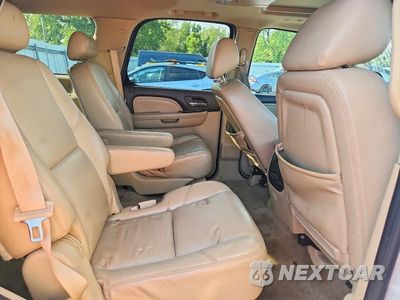 Zdjęcie 11 z 13 samochodu: 2010 GMC YUKON DENALI VIN:1GKUKEEF5AR289738 - miniatura