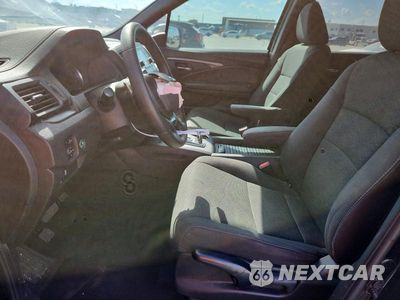 Zdjęcie 7 z 13 samochodu: 2019 HONDA PASSPORT SPORT VIN:5FNYF7H25KB008597 - miniatura