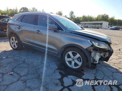 Czwarte zdjęcie samochodu z boku: 2017 LINCOLN MKC PREMIERE VIN:5LMCJ1C94HUL55437 - miniatura
