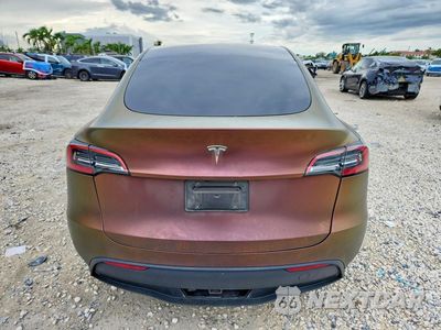 Zdjęcie 6 z 13 samochodu: 2023 TESLA MODEL Y VIN:7SAYGDEE1PF885169 - miniatura