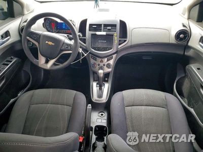Zdjęcie 8 z 12 samochodu: 2013 CHEVROLET SONIC LT VIN:1G1JC5SH5D4181146 - miniatura