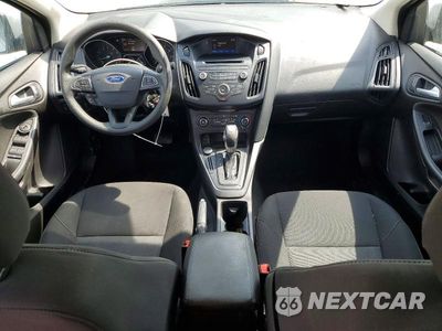 Zdjęcie 8 z 13 samochodu: 2016 FORD FOCUS SE VIN:1FADP3F29GL255753 - miniatura