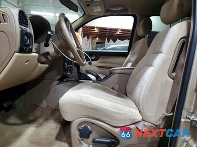 Zdjęcie 7 z 13 samochodu: 2004 GMC ENVOY XL VIN:1GKES16S346240634 - miniatura