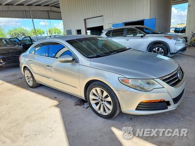 Czwarte zdjęcie samochodu z boku: 2012 VOLKSWAGEN CC SPORT VIN:WVWMN7AN4CE511465 - miniatura