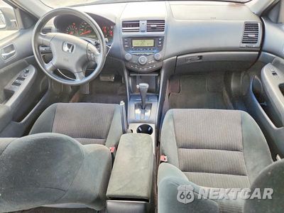Zdjęcie 8 z 12 samochodu: 2005 HONDA ACCORD LX VIN:1HGCM56445A136644 - miniatura