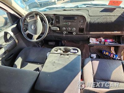 Zdjęcie 8 z 11 samochodu: 2009 CHEVROLET SILVERADO C1500 LT VIN:1GCEC29009E128167 - miniatura