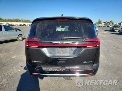 Zdjęcie 6 z 13 samochodu: 2023 CHRYSLER PACIFICA HYBRID LIMITED VIN:2C4RC1S70PR614352 - miniatura