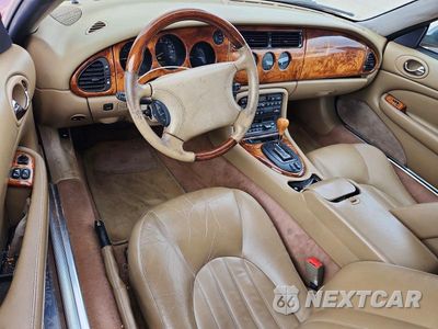 Zdjęcie 8 z 12 samochodu: 1997 JAGUAR XK8 VIN:SAJGX2741VC014849 - miniatura