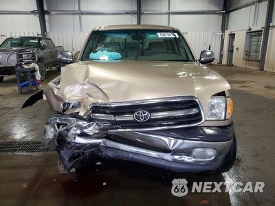 Piąte zdjęcie samochodu w środku: 2002 TOYOTA TUNDRA SR5 V8 VIN:5TBBT44152S234136 - miniatura
