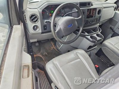 Zdjęcie 8 z 13 samochodu: 2011 FORD ECONOLINE E250 VAN VIN:1FTNE2ELXBDB01709 - miniatura