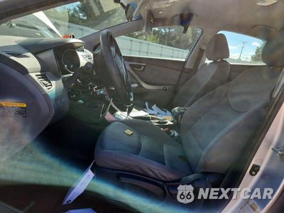 Zdjęcie 7 z 12 samochodu: 2011 HYUNDAI ELANTRA GLS VIN:5NPDH4AE4BH046870 - miniatura
