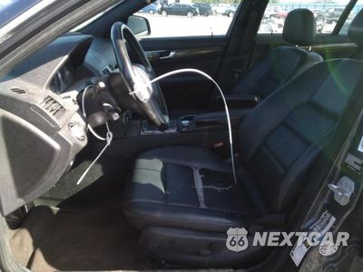 Zdjęcie 7 z 12 samochodu: 2008 MERCEDES-BENZ C 350 VIN:WDDGF56X68F188309 - miniatura