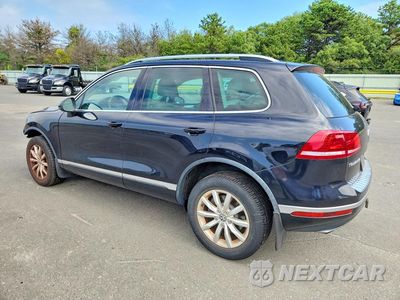 Drugie zdjęcie samochodu z przodu: 2015 VOLKSWAGEN TOUAREG V6 VIN:WVGEF9BP1FD004381 - miniatura