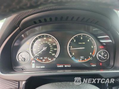 Zdjęcie 9 z 13 samochodu: 2014 BMW X5 XDRIVE35D VIN:5UXKS4C58E0J96583 - miniatura