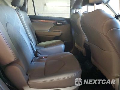 Zdjęcie 11 z 14 samochodu: 2022 TOYOTA HIGHLANDER PLATINUM VIN:5TDFZRBH4NS198111 - miniatura