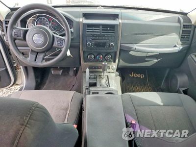 Zdjęcie 8 z 13 samochodu: 2012 JEEP LIBERTY SPORT VIN:1C4PJMAK7CW209837 - miniatura