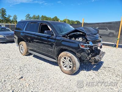 Czwarte zdjęcie samochodu z boku: 2018 CHEVROLET TAHOE K1500 LT VIN:1GNSKBKC1JR145560 - miniatura