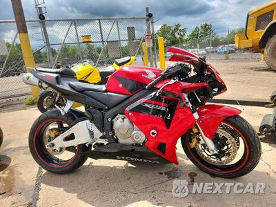 2004 HONDA CBR600 RR JH2PC370X4M105406 - główne zdjęcie licytacji z USA - miniatura