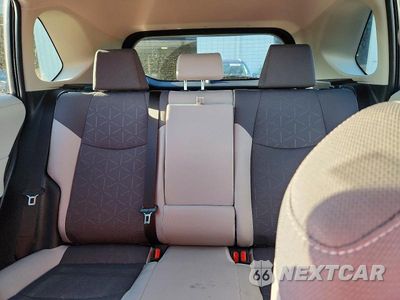 Zdjęcie 10 z 14 samochodu: 2025 TOYOTA RAV4 HYBRID XLE VIN:JTMRWRFV2SJ062378 - miniatura