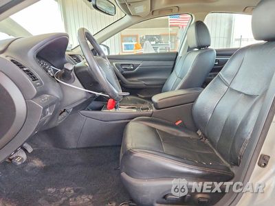 Zdjęcie 7 z 12 samochodu: 2016 NISSAN ALTIMA 2.5 SL VIN:1N4AL3AP0GC150357 - miniatura