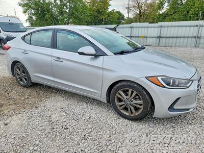 Czwarte zdjęcie samochodu z boku: 2018 HYUNDAI ELANTRA SEL VIN:5NPD84LF8JH231072 - miniatura