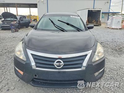 Piąte zdjęcie samochodu w środku: 2014 NISSAN ALTIMA 2.5 S VIN:1N4AL3AP7EN254359 - miniatura