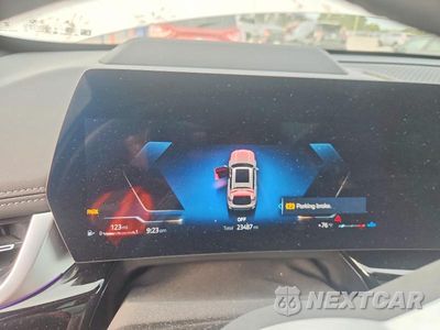Zdjęcie 9 z 12 samochodu: 2025 BMW X1 XDRIVE28I VIN:WBX73EF09S5136968 - miniatura