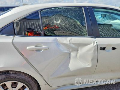 Zdjęcie 10 z 12 samochodu: 2020 TOYOTA COROLLA LE VIN:JTDEPRAE0LJ109959 - miniatura