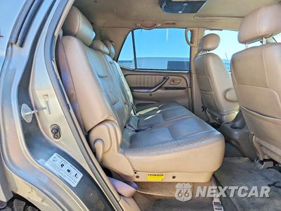 Zdjęcie 11 z 13 samochodu: 2004 TOYOTA SEQUOIA LIMITED VIN:5TDZT38A94S207938 - miniatura