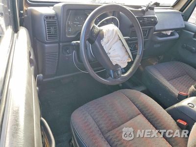 Zdjęcie 8 z 13 samochodu: 2000 JEEP WRANGLER / TJ SPORT VIN:1J4FA49S1YP713263 - miniatura