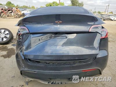 Zdjęcie 6 z 13 samochodu: 2024 TESLA MODEL Y VIN:7SAYGDEE5RA242520 - miniatura
