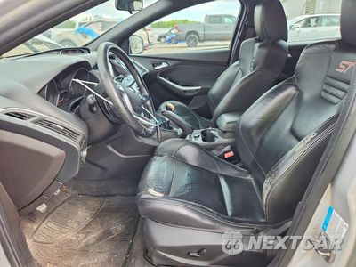 Zdjęcie 7 z 12 samochodu: 2013 FORD FOCUS ST VIN:1FADP3L99DL360032 - miniatura
