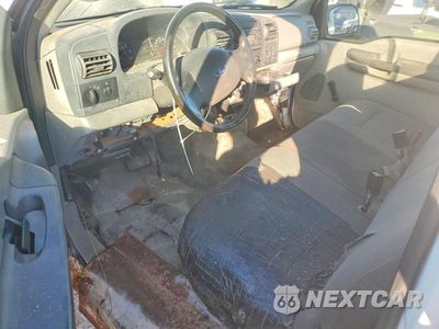 Zdjęcie 8 z 12 samochodu: 2007 FORD F250 SUPER DUTY VIN:1FTNF21517EA27179 - miniatura