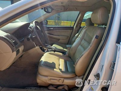 Zdjęcie 7 z 12 samochodu: 2006 HONDA ACCORD EX VIN:1HGCM66546A034681 - miniatura