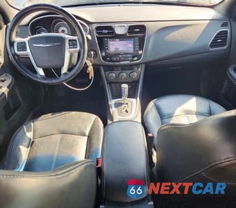 Zdjęcie 8 z 12 samochodu: 2011 CHRYSLER 200 LIMITED VIN:1C3BC2FG9BN527531 - miniatura