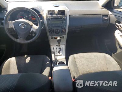 Zdjęcie 8 z 12 samochodu: 2010 TOYOTA COROLLA S VIN:2T1BU4EE2AC449695 - miniatura