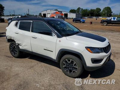 Czwarte zdjęcie samochodu z boku: 2019 JEEP COMPASS TRAILHAWK VIN:3C4NJDDB6KT671622 - miniatura