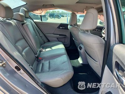 Zdjęcie 10 z 13 samochodu: 2017 HONDA ACCORD EXL VIN:1HGCR2F80HA137488 - miniatura