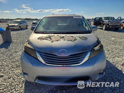 Piąte zdjęcie samochodu w środku: 2015 TOYOTA SIENNA XLE 8-PASSENGER VIN:5TDYK3DC4FS617572 - miniatura