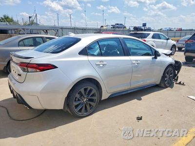 Trzecie zdjęcie samochodu z tyłu: 2026 TOYOTA COROLLA XSE VIN:5YFT4MCE2TP273063 - miniatura