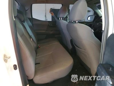Zdjęcie 10 z 12 samochodu: 2018 TOYOTA TACOMA SR V6 VIN:3TMCZ5AN9JM135695 - miniatura