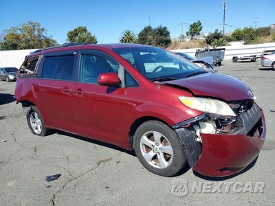 Czwarte zdjęcie samochodu z boku: 2011 TOYOTA SIENNA LE VIN:5TDKK3DC7BS065033 - miniatura