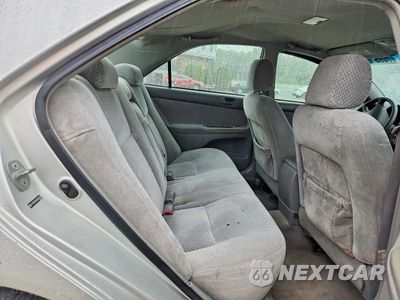 Zdjęcie 10 z 12 samochodu: 2004 TOYOTA CAMRY LE VIN:4T1BE32K44U812597 - miniatura