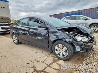 Czwarte zdjęcie samochodu z boku: 2016 HYUNDAI ELANTRA SE VIN:5NPDH4AE3GH700300 - miniatura