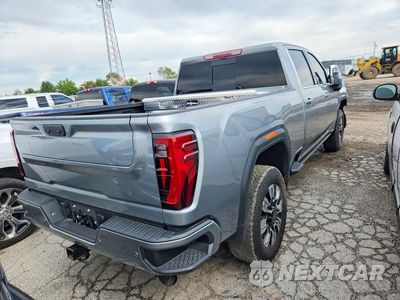 Trzecie zdjęcie samochodu z tyłu: 2025 GMC SIERRA K2500 DENALI VIN:1GT4UREY1SF260710 - miniatura