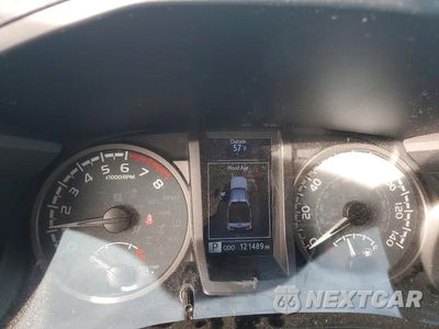 Zdjęcie 9 z 13 samochodu: 2017 TOYOTA TACOMA SR5 V6 VIN:5TFDZ5BN7HX017197 - miniatura